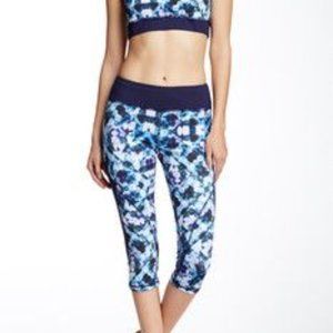 NWT Pink Lotus Women's Patched Blckd Capri S